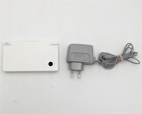 Nintendo DSi - Arctic White - Konsol - SNR TEH509614692 (B Grade) (Genbrug)